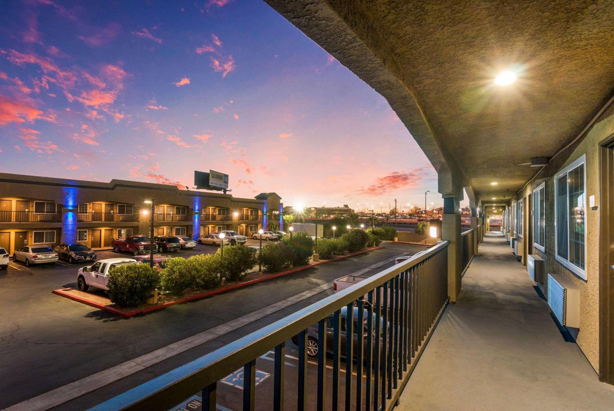 Econo Lodge Hesperia - Victorville I-15 Ngoại thất bức ảnh
