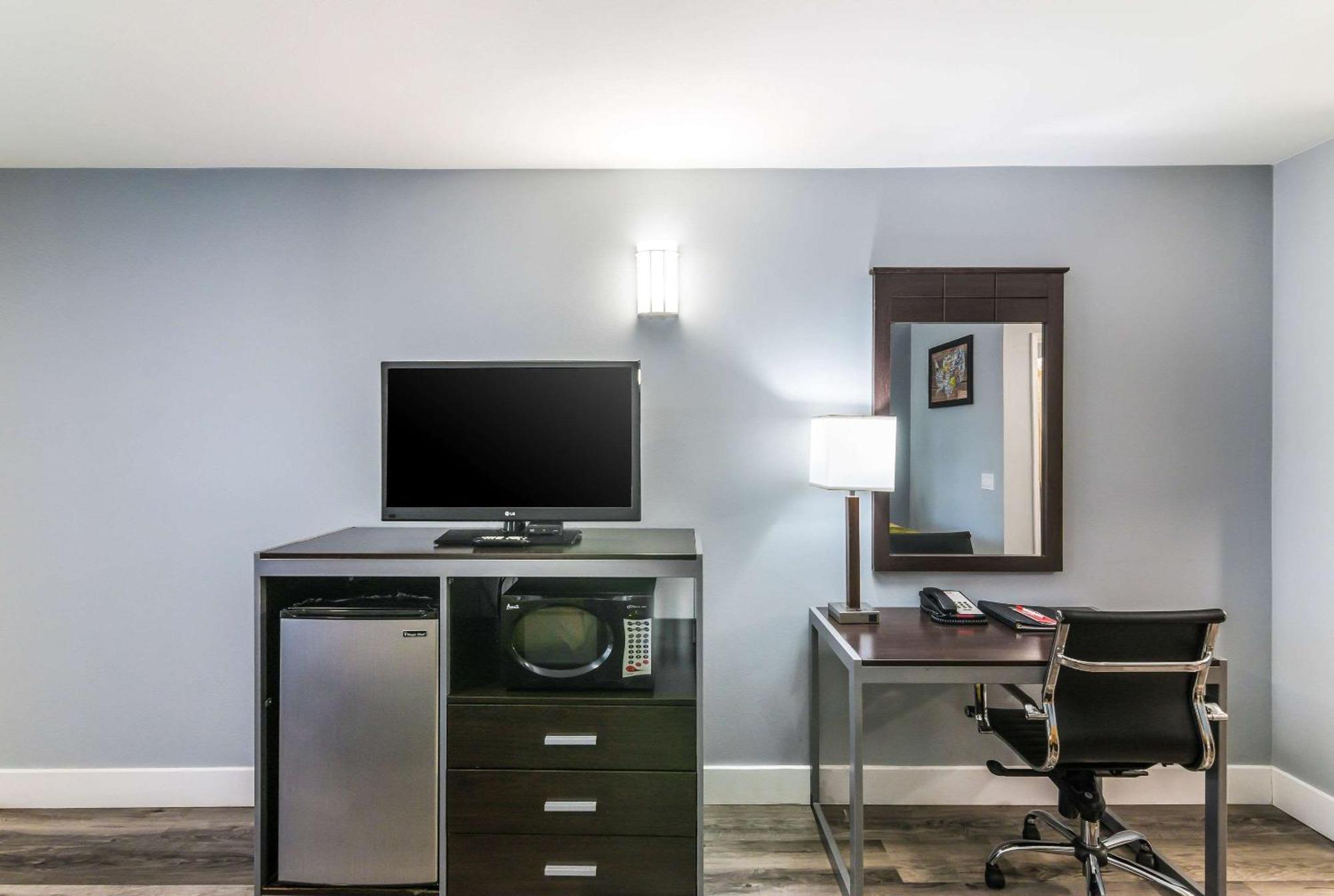 Econo Lodge Hesperia - Victorville I-15 Ngoại thất bức ảnh