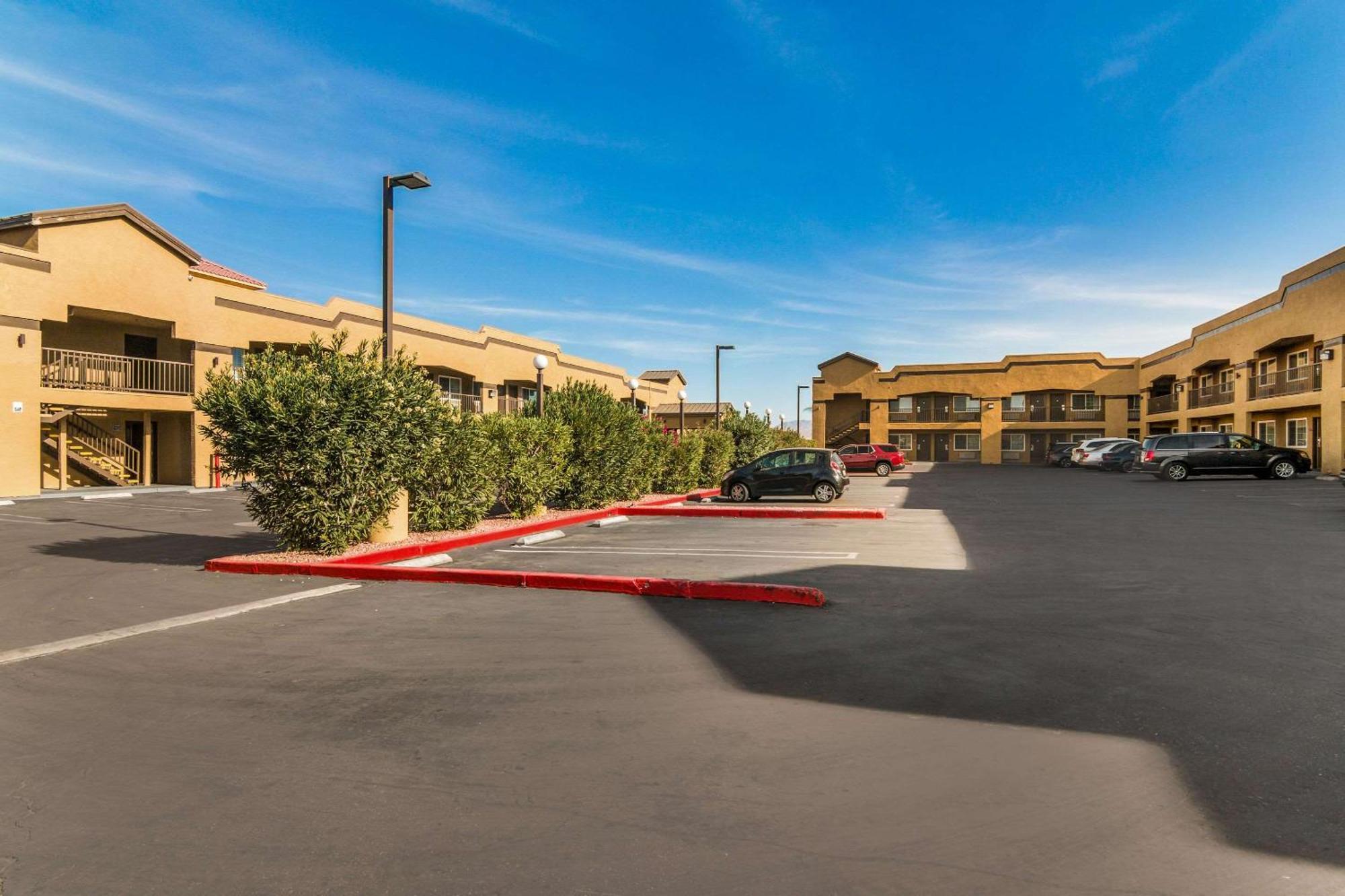 Econo Lodge Hesperia - Victorville I-15 Ngoại thất bức ảnh